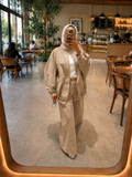Traveling oversized set
